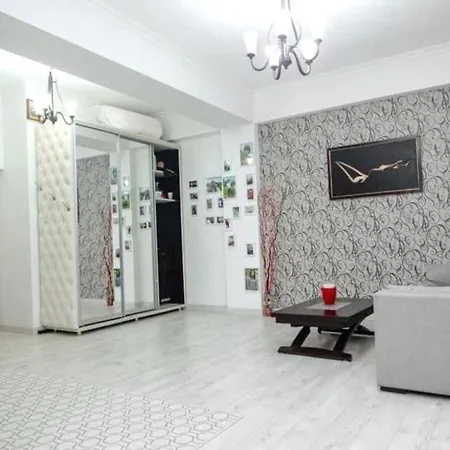 Appartement De Style Design, Proche Du Centre Ville D'Angers+ Places De Parking 아파트 앙제