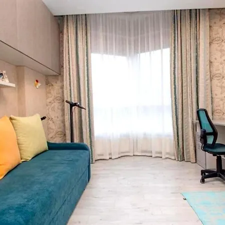 아파트 Appartement De Style Design, Proche Du Centre Ville D'Angers+ Places De Parking *